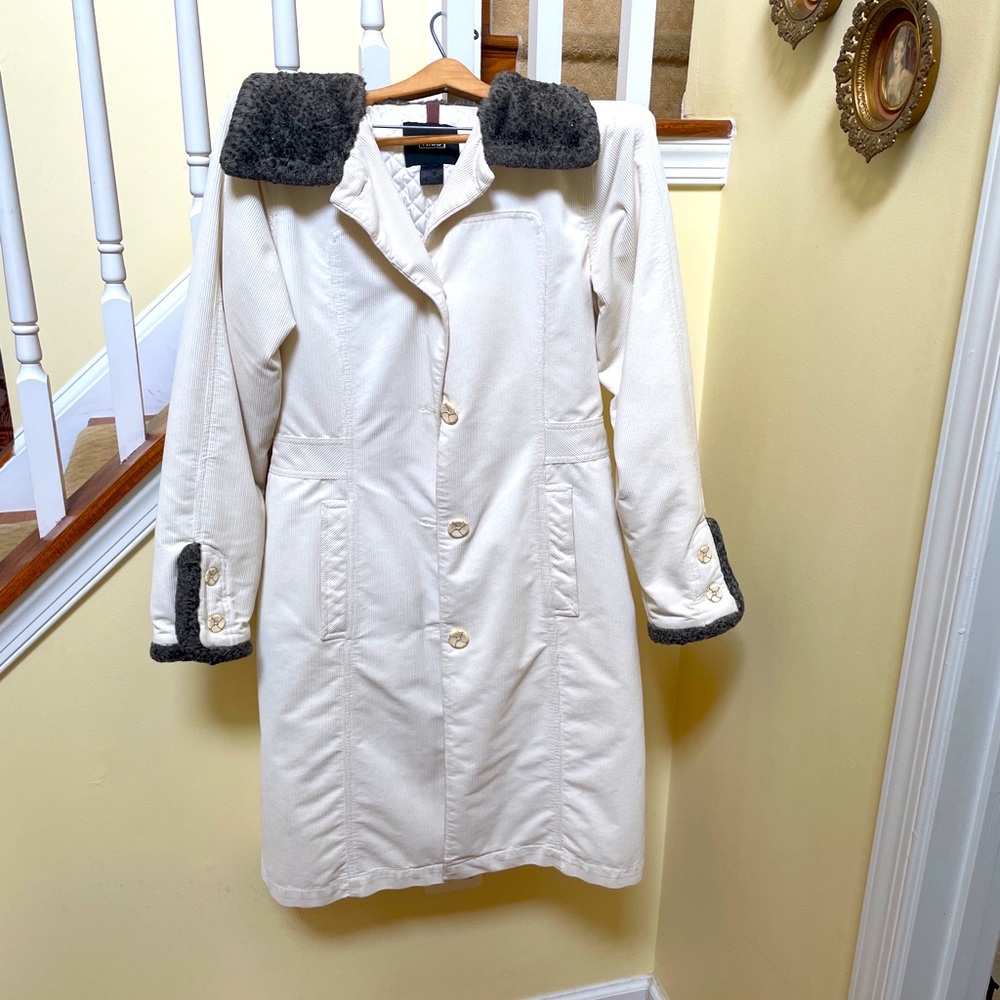 NILS Trench Coat